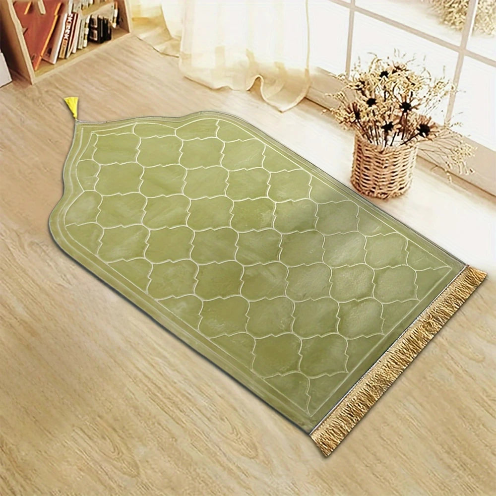 Muslim Prayer Mat with Tassels – Soft Flannel, Elegant Print Design