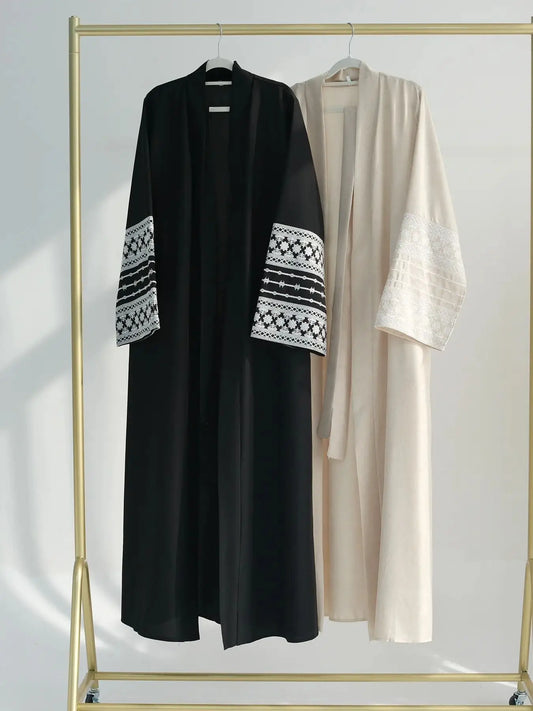 Embroidered Abaya Kimono-Style Oversized Robe with Belt for Muslim Women