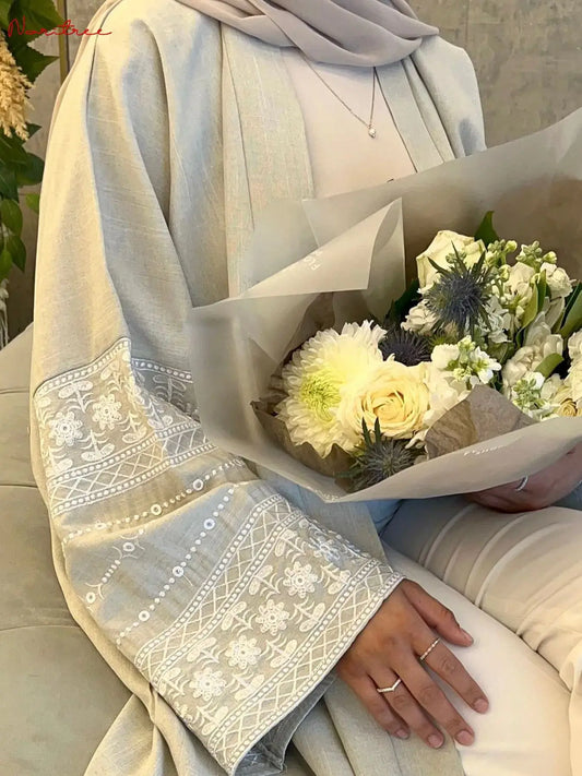 Embroidered Abaya Kimono-Style Oversized Robe with Belt for Muslim Women